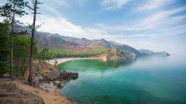 Найти как называется самое большое пресноводное озеро в мире